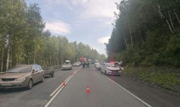 Фото Два человека погибли и два пострадали в ДТП на трассе М-5 в Челябинской области