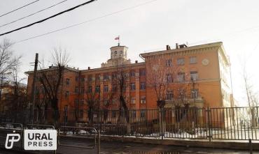 Фото В школах Челябинска начались каникулы
