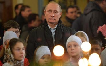 Фото Владимир Путин встретил Рождество Христово в сельском храме