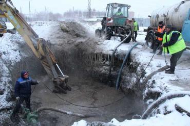Фото В Коркинском районе справились с аварией на водоводе, но пострадало качество воды