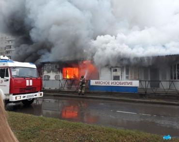 Фото В Магнитогорске пожар в Сиреневом переулке