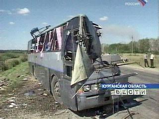 Фото Сведения о пострадавших в автокатастрофе между Курганом и Челябинском можно получить по телефону