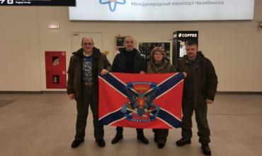 Фото В Челябинск прилетел один из самых известных военных медиков России 