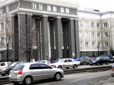 Фото Петр Сумин высоко оценил вклад врачей ЮУЖД в развитие медицины в регионе