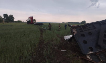 Фото В Еманжелинском районе опрокинулся грузовик, пассажир умерла в больнице