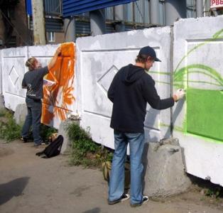 Фото Стартовала акция по художественному оформлению Челябинска