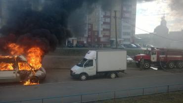 Фото В Копейске двое детей сожгли автомобиль