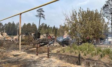 Фото Жителям поселков Джабык и Запасное, чье жилье пострадало от огня, спишут долги за электричество