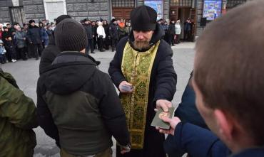 Фото В выходные мобилизованных южноуральцев отправили в Чебаркуль на боевое слаживание