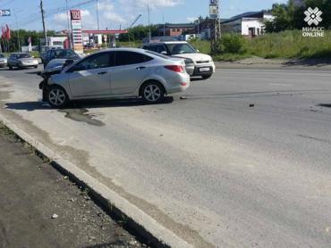 Фото Автоледи устроила аварию на Тургоякском шоссе