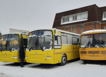 Фото Сегодня новые школьные автобусы разъехались по Челябинской области