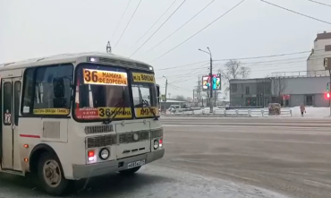 Фото В Челябинске маршрутчик сбил восьмилетнюю девочку