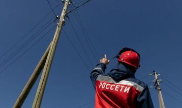 Фото Челябэнерго устанавливает новое оборудование на ПС «Кременкуль» в Сосновском районе