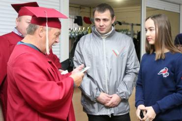 Фото Челябинские студенты получили  «татьянки» с просьбой о «халяве»