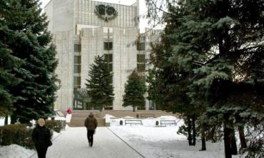 Фото Фестивальный марафон в Челябинске начинает «Сцена»