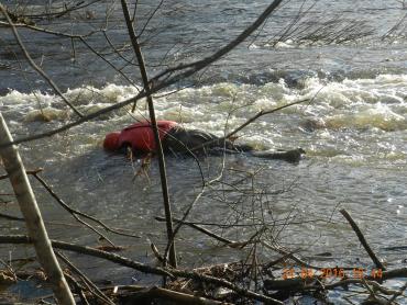 Фото В Челябинской области утонул турист из Самары, сплавляясь на катамаране