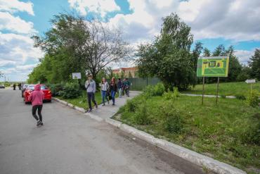 Фото В Ботаническом саду ЧелГУ говорили о любви, снимали отпечатки пальцев и показывали, как обрабатывать данные