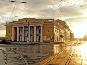 Фото На концертной сцене Челябинска – лучший вокалист Санкт-Петербурга