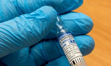 Фото Сенатор Маргарита Павлова призывает не торопиться включать прививку от ковида в нацкалендарь