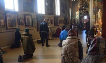Фото В главном храме Челябинской епархии каждую пятницу совершают молебен о воинах