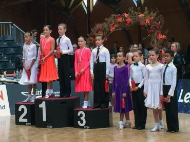 Фото Юные челябинские танцоры завоевали бронзовые медали в Швейцарии
