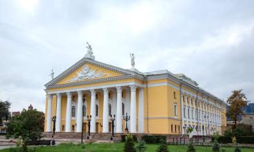 Фото Челябинский оперный театр преобразился к новому сезону