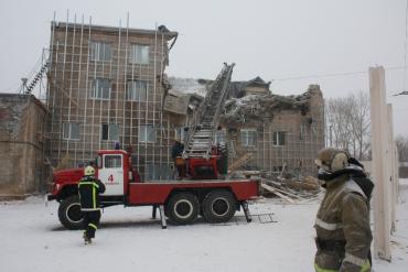 Фото При обрушении офиса в Челябинске никто не пострадал (ФОТО)