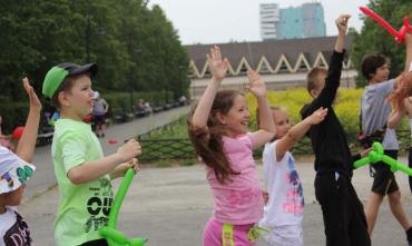 Фото В Курчатовском районе весело и очень по-летнему отметили День защиты детей