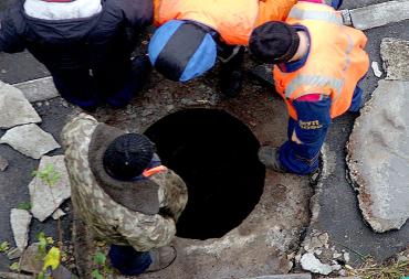 Фото Коммунальщики больше недели держали без воды дом на Советской в Челябинске