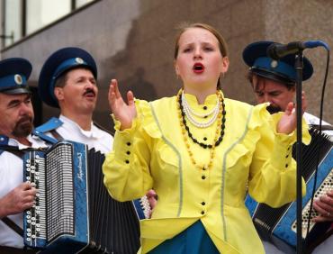 Фото Южноуральцы споют в честь  Челябинска