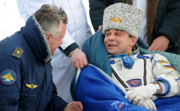 Фото В Челябинск прибывают два прославленных космонавта