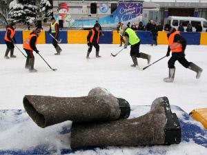 Фото Сегодня в Челябинске стартует турнир по хоккею в валенках