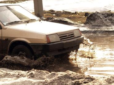 Фото Коммунальная авария в Челябинске оставила без воды часть больничного городка и несколько домов