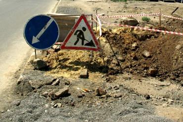 Фото В Челябинске ограничено движение на нескольких участках дорог