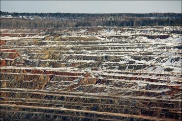 Фото В ноябре 2011 года горняки Южного Урала увеличили добычу угля