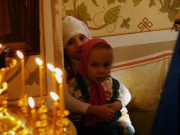 Фото У православных верующих идет строгий Успенский пост