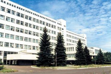 Фото В Снежинске установили памятник легендарному физику-ядерщику