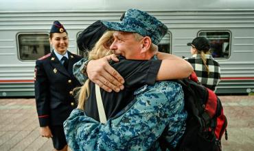 Фото Полицейские Челябинской области вернулись домой после шестимесячной службы на Северном Кавказе