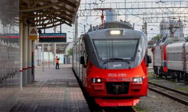 Фото С четвертого августа новый электропоезд повышенной комфортности начнет курсировать на маршруте Челябинск – Миасс 