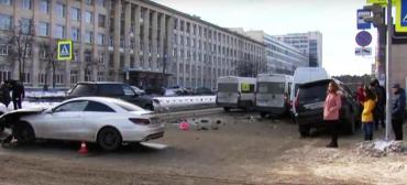 Фото Южноуральцы могут сдать кровь для студенток, пострадавших в резонансном ДТП у ЮУрГУ