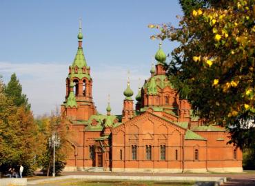 Фото В Челябинске выступит московская певица Яна Иванилова
