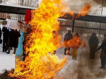 Фото Завершают Масленицу золовкины посиделки и прощенное воскресенье