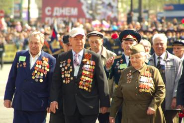 Фото День Победы Челябинск встретил в яблоневом цвету