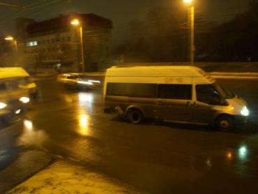 Фото В Челябинске столкнулись две маршрутки: четыре пассажира получили травмы (ФОТО)