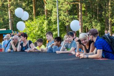 Фото В Челябинске в парке Гагарина 51 человек сдал тест на ВИЧ