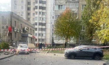 Фото В Белгороде сработала система ПВО, есть повреждения дома в городе и в селе Красное