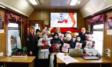 Фото «Поезд знаний» на станциях Мисяш и Чебаркуль посетили 156 школьников
