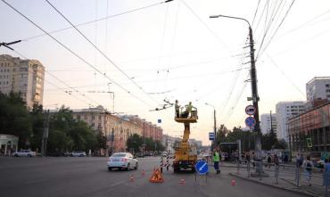 Фото В Челябинске закроют движение троллейбусов через перекресток Свердловского и пр. Ленина