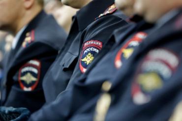 Фото Более семи тысяч полицейских, частных охранников и добровольцев будут обеспечивать порядок в праздники