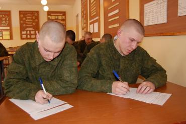Фото В ЦВО растет число верующих призывников